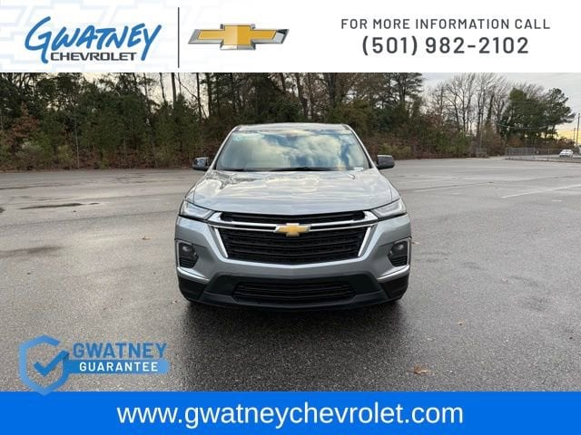 2023 Chevrolet Traverse LS's photo