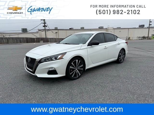 2022 Nissan Altima SR