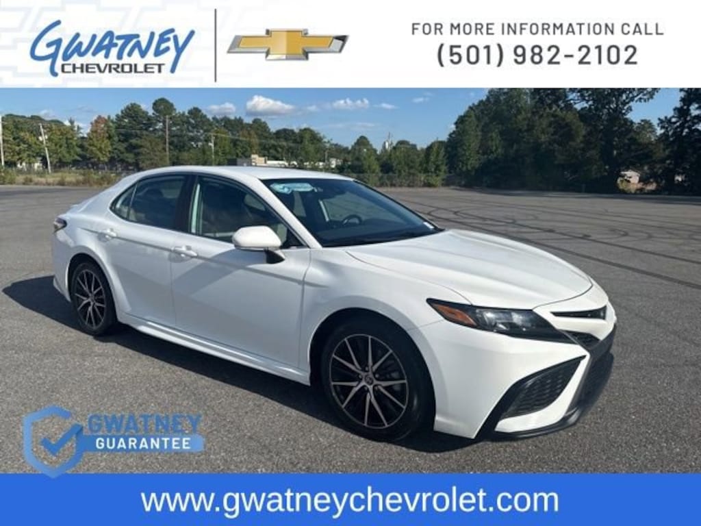 Used 2023 Toyota Camry SE