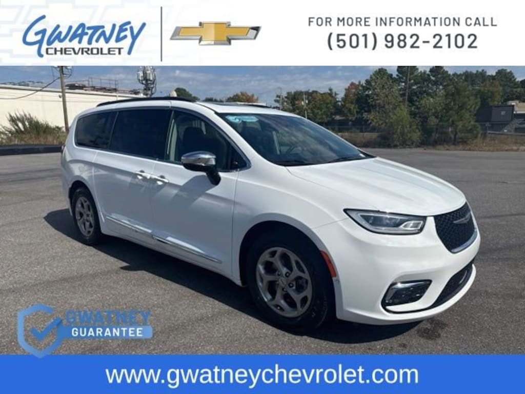 Used 2023 Chrysler Pacifica Limited