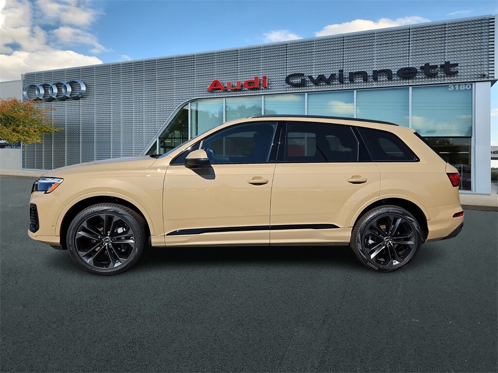 2025 Audi Q7 55 Premium Plus photo 2