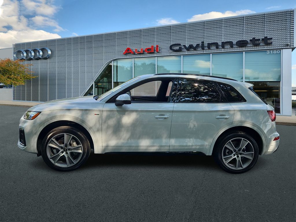 2025 Audi Q5 45 S line Premium photo 2