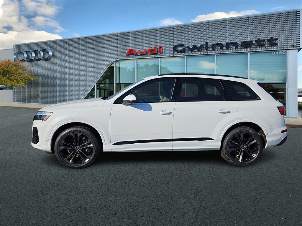 2025 Audi Q7 55 Premium Plus photo 2