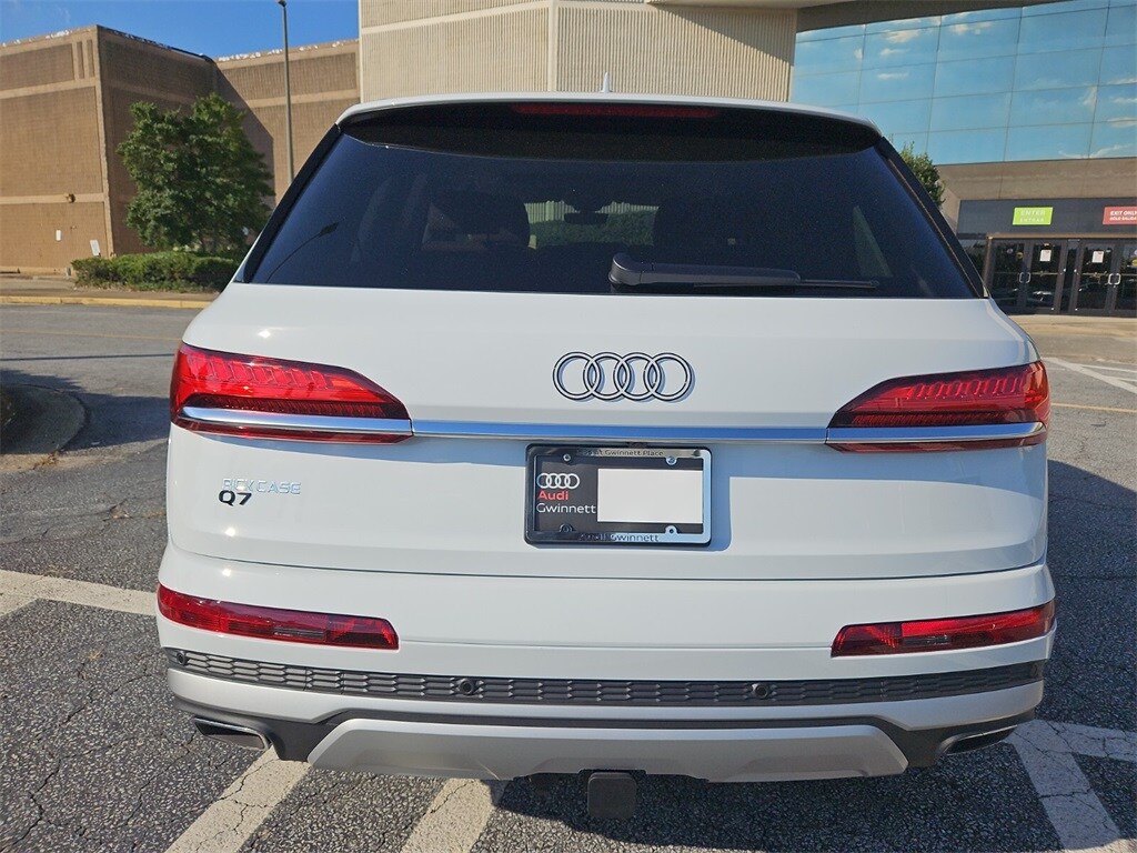 2025 Audi Q7 55 Premium Plus photo 4
