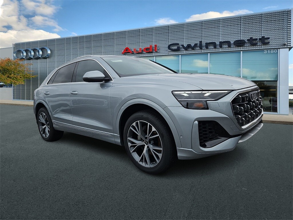 2025 Audi Q8 55 Premium photo 3