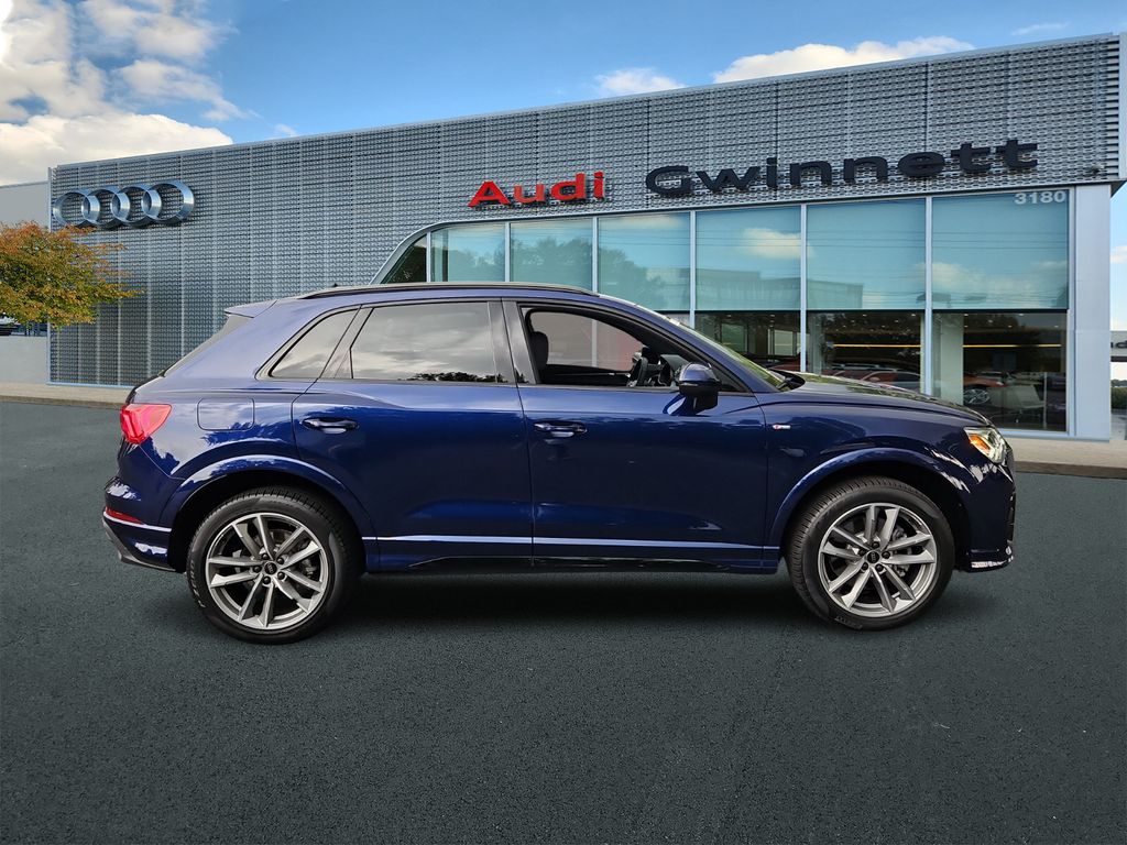 2025 Audi Q3 Premium S line photo 3