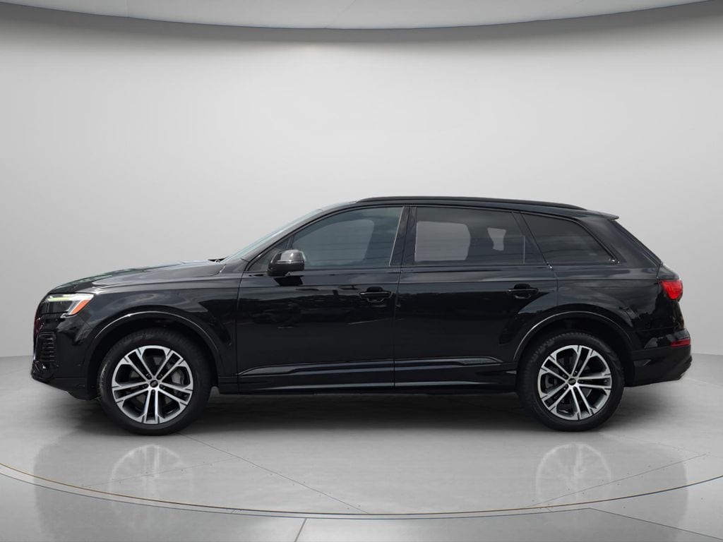 Certified 2025 Audi Q7 45 Premium Plus SUV