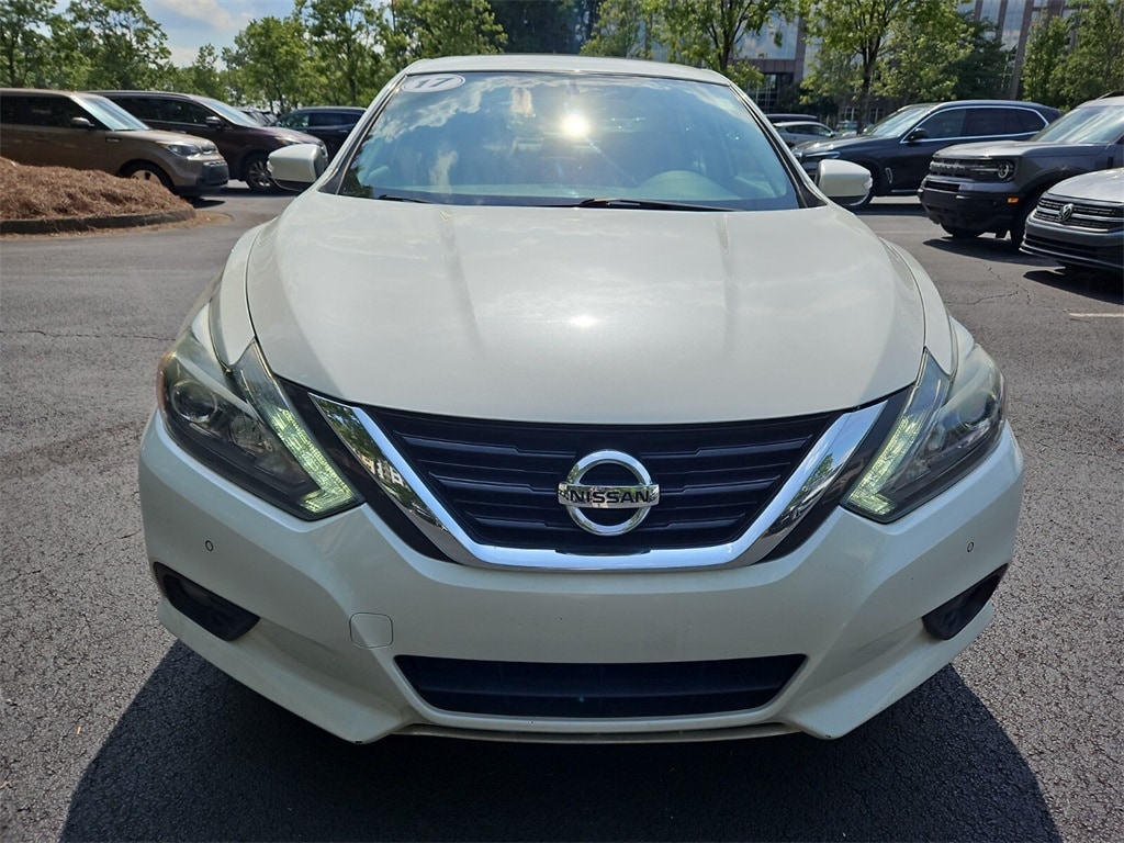 Used 2017 Nissan Altima SR with VIN 1N4BL3AP6HC272887 for sale in Duluth, GA