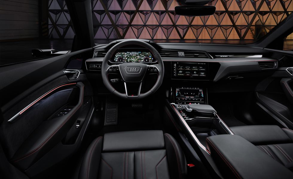 Audi Q8 2024 Interior Laure Morissa