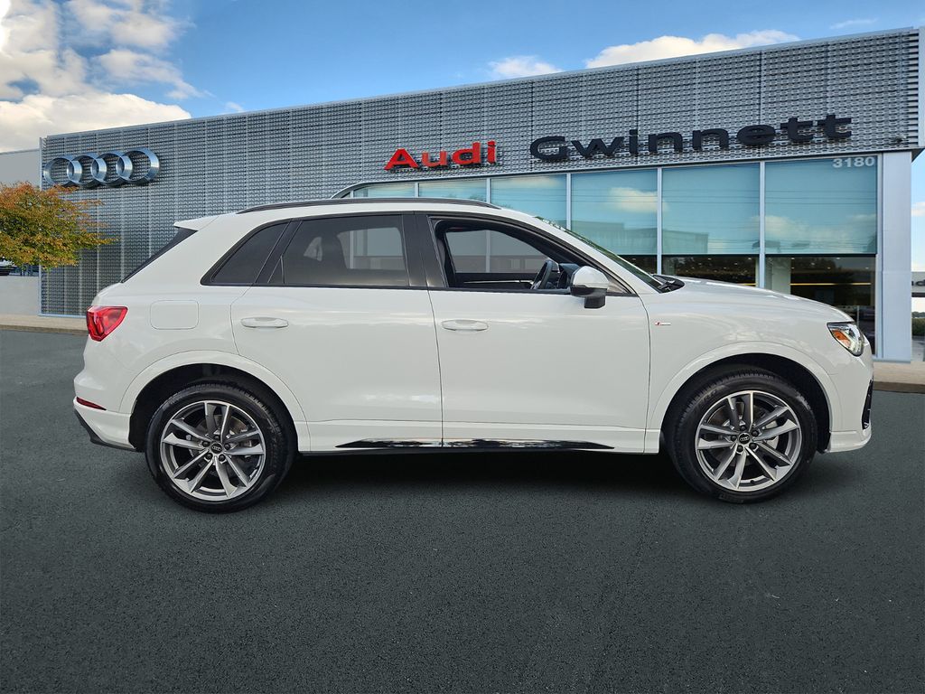 2025 Audi Q3 Premium S line photo 3