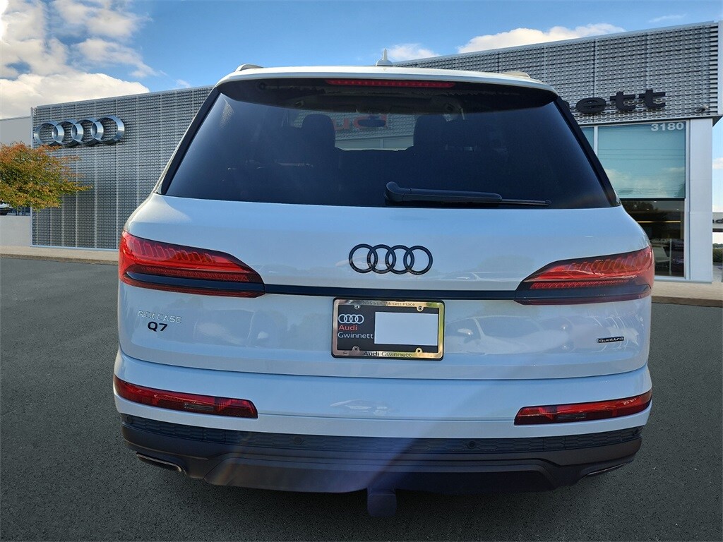 2025 Audi Q7 55 Premium Plus photo 4