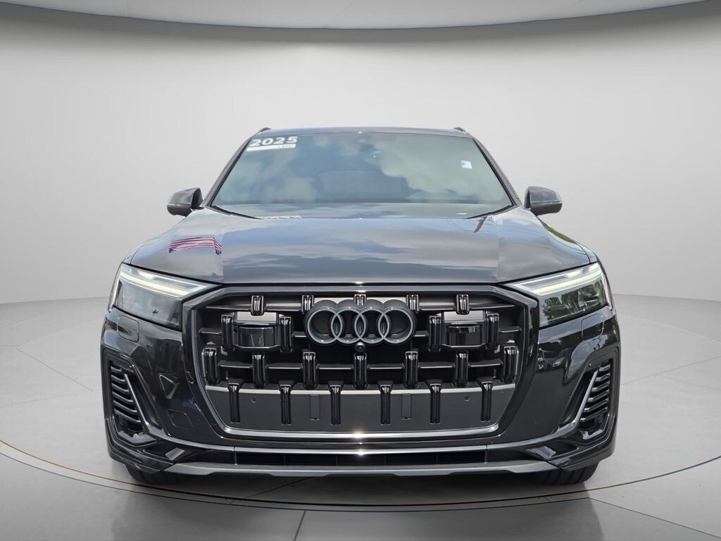 Certified 2025 Audi Q7 45 Premium Plus SUV