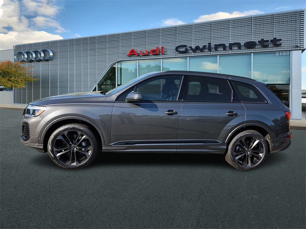 2025 Audi Q7 55 Premium Plus photo 2