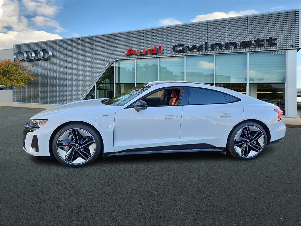 2024 Audi RS e-tron GT Base photo 2