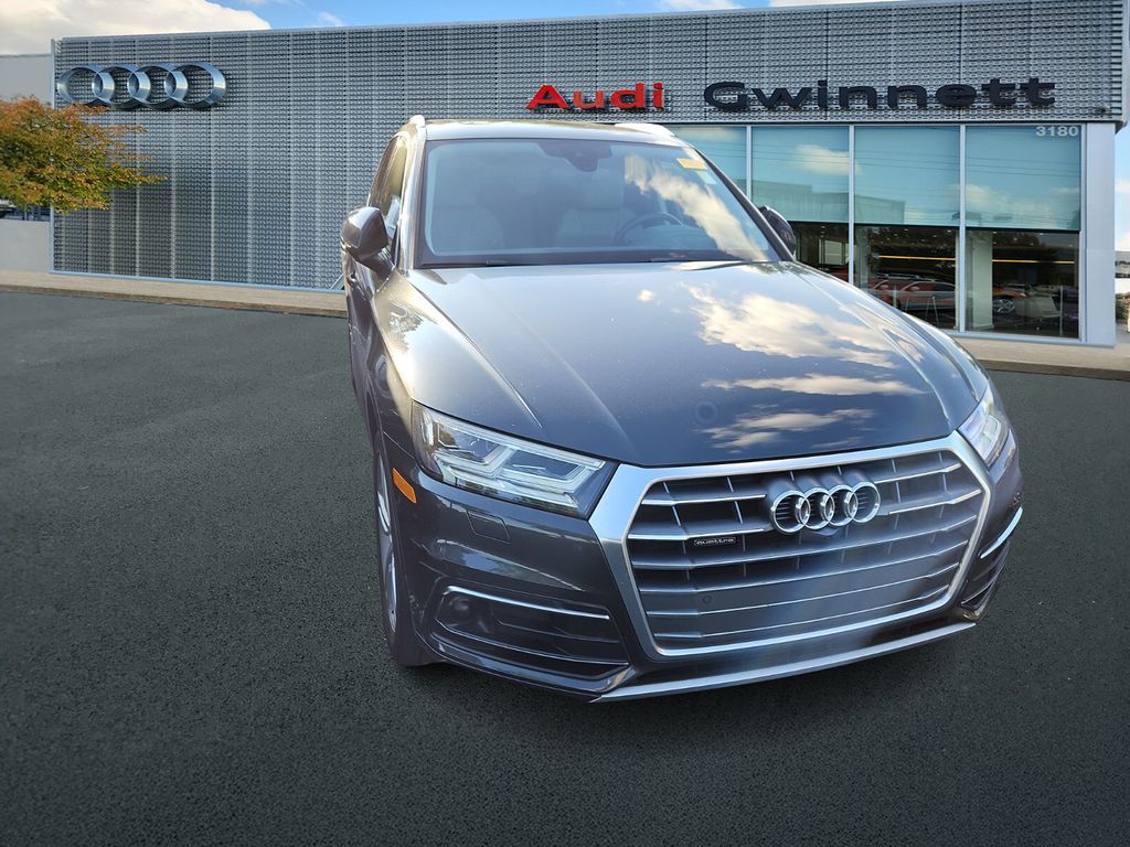 2019 Audi Q5 2.0T Prestige photo 2