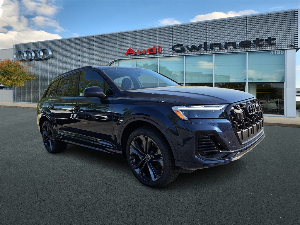 2025 Audi Q7 55 Premium Plus photo 3