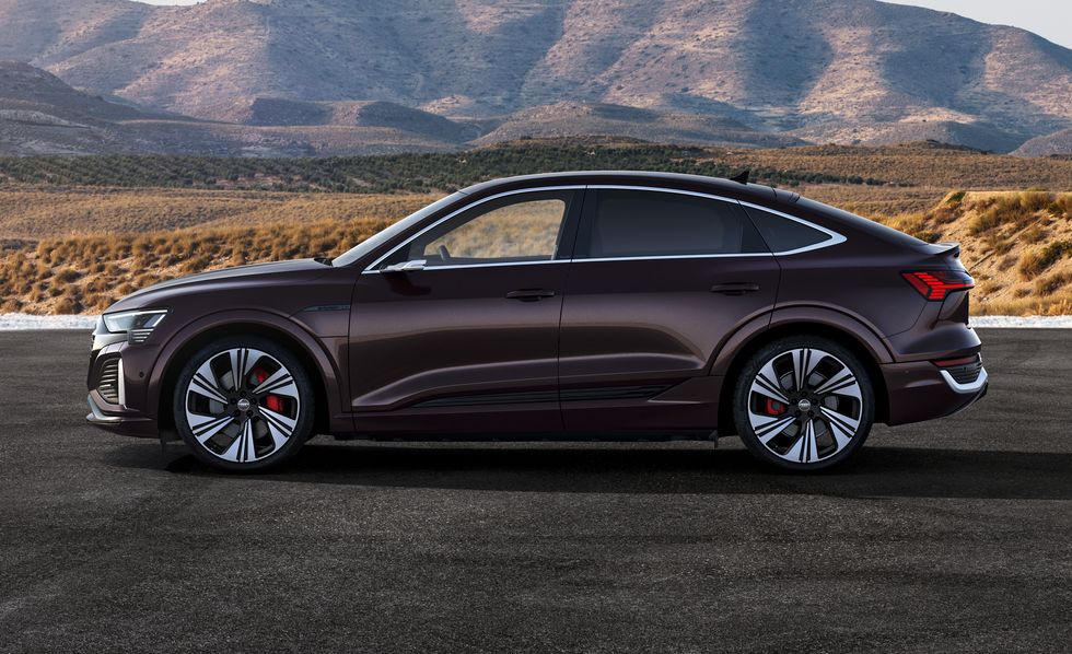 2024-audi-q8-sportback-e-tron-side-1667924223.jpg