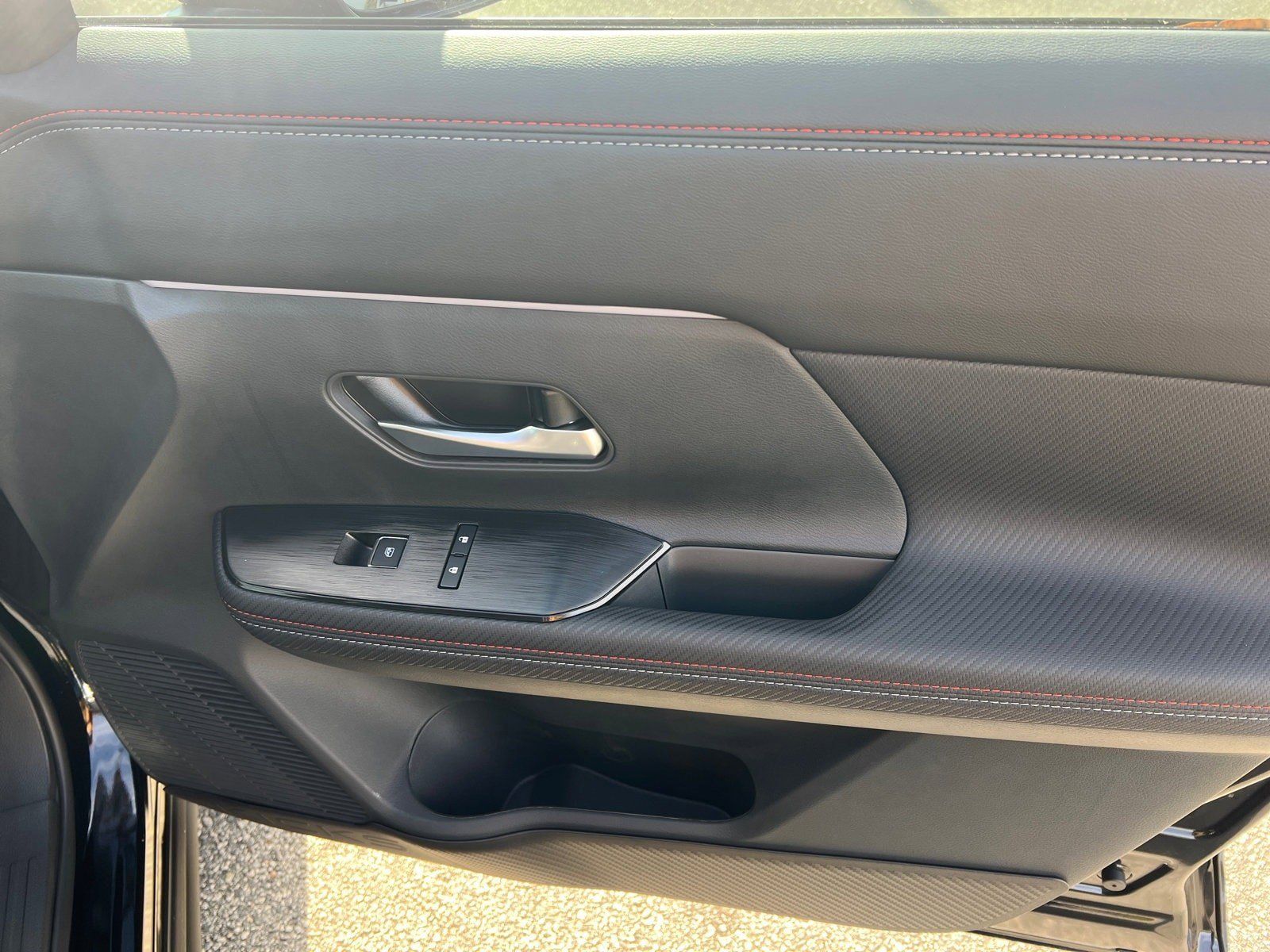 2026 Nissan KICKS SR - Photo 14