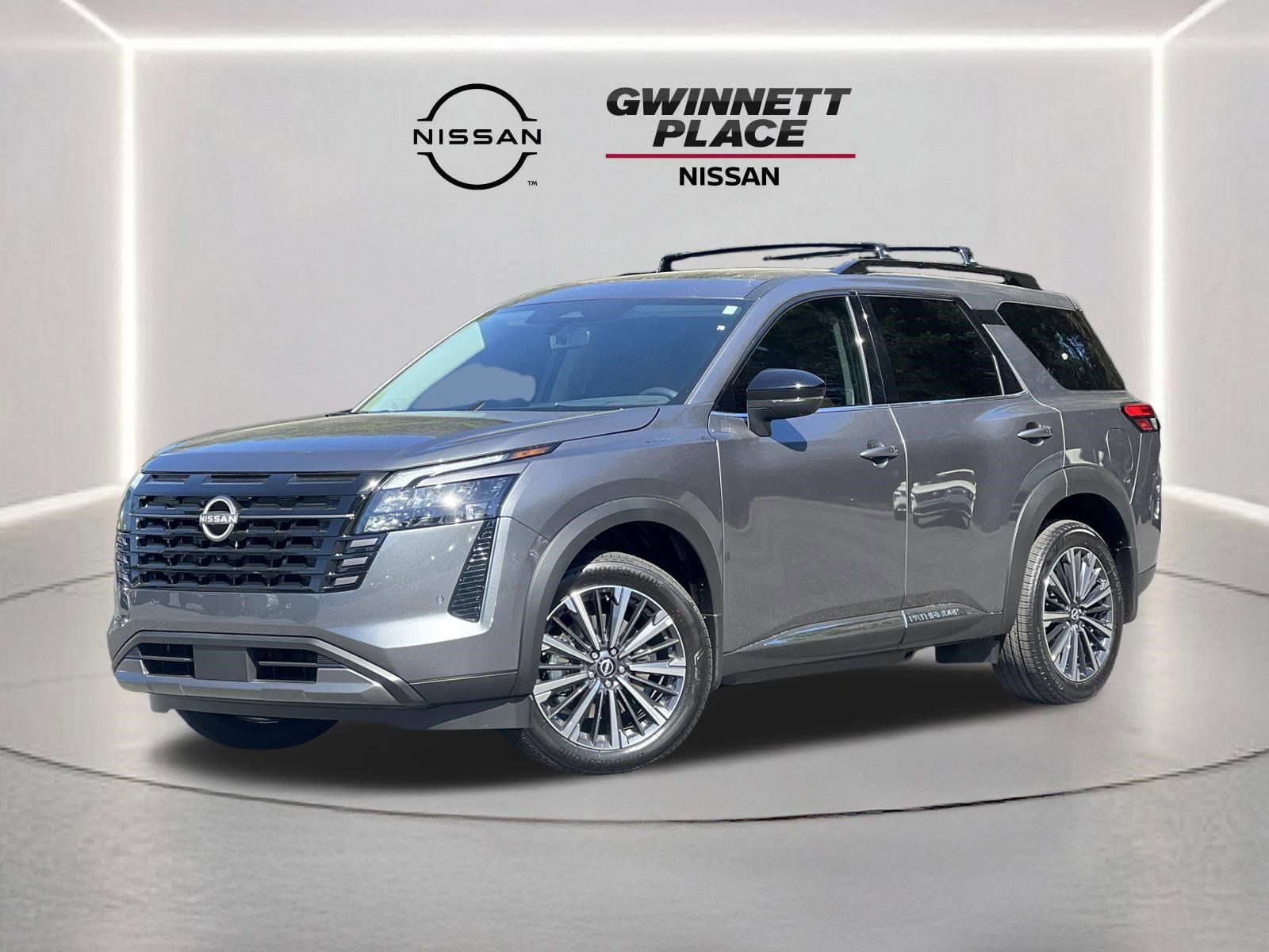 2026 Nissan Pathfinder Platinum 4WD's photo