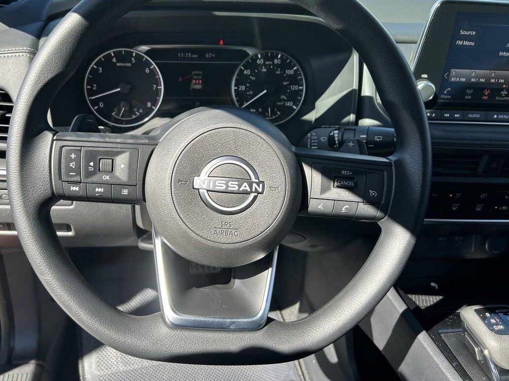 2025 Nissan Rogue S - Photo 23