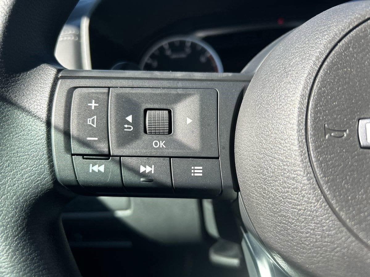 2025 Nissan Rogue S - Photo 24