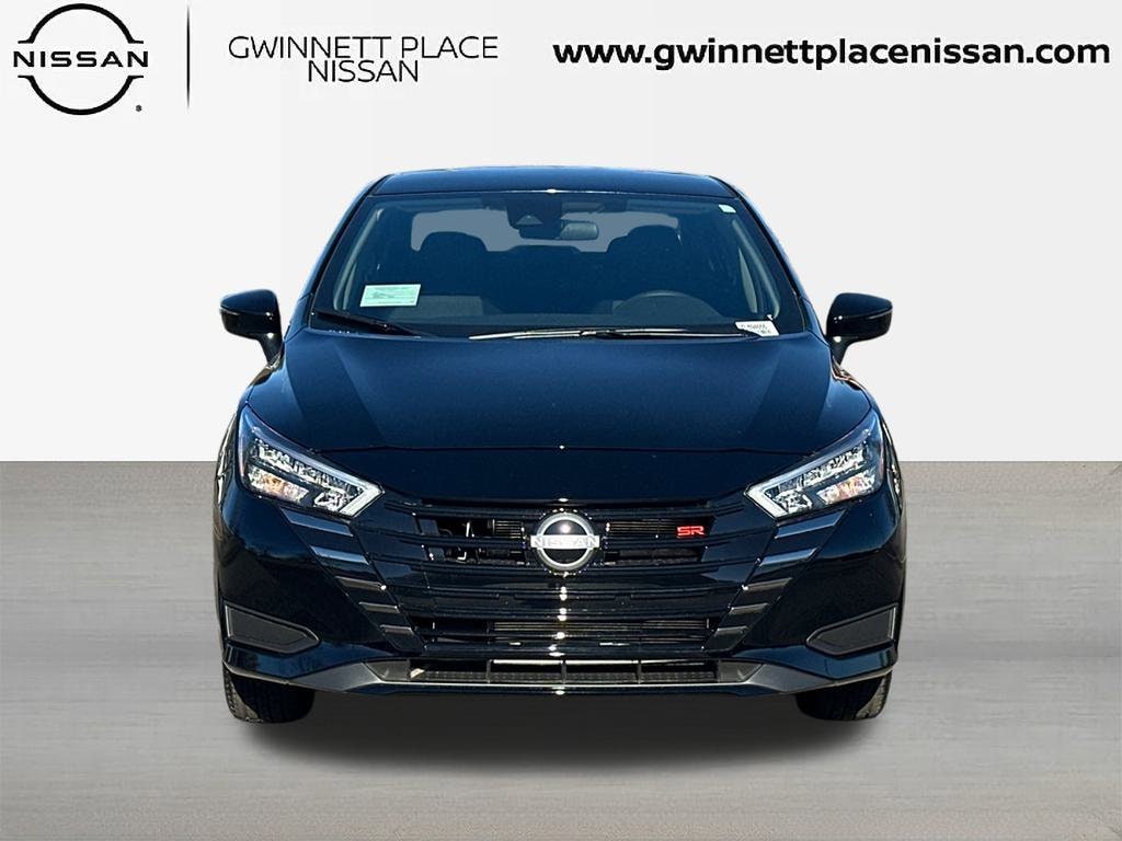 New 2025 Nissan Versa 1.6 SR Sedan