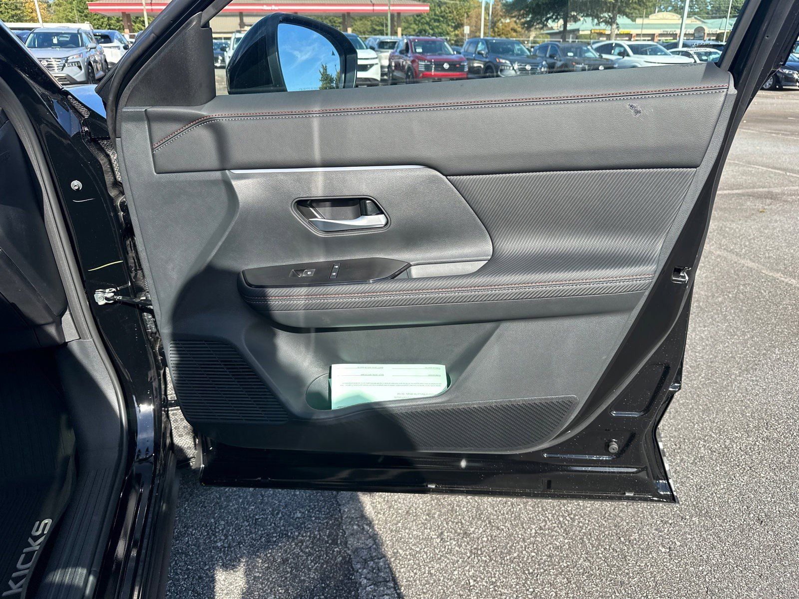 2026 Nissan KICKS SR - Photo 14