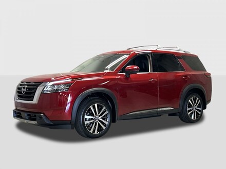 2025 Nissan Pathfinder Platinum SUV