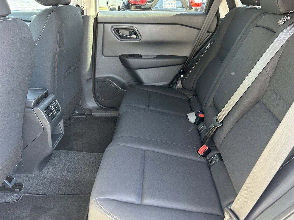 2026 Nissan Rogue S - Photo 16