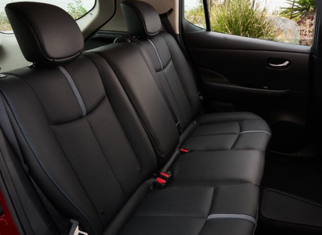 2018 Nissan LEAF seats