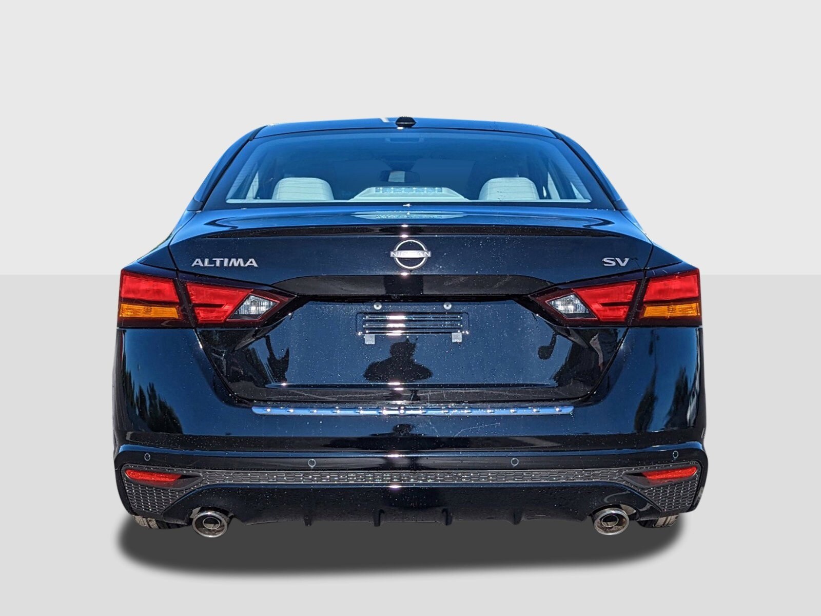 2025 Nissan Altima SV photo 4