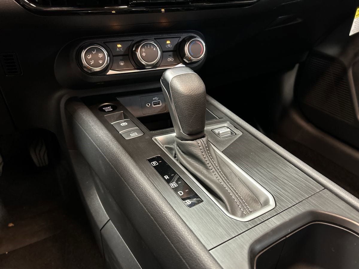 2025 Nissan Kicks S - Photo 24