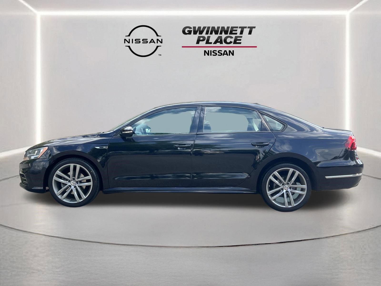 2018 Volkswagen Passat R-Line - Photo 21