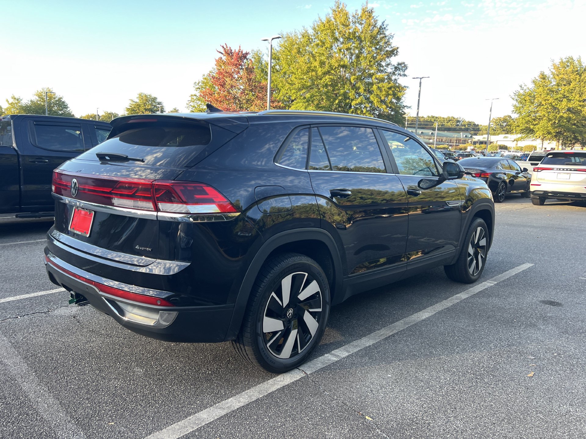 Used 2024 Volkswagen Atlas Cross Sport 2.0T SE w/Technology SUV