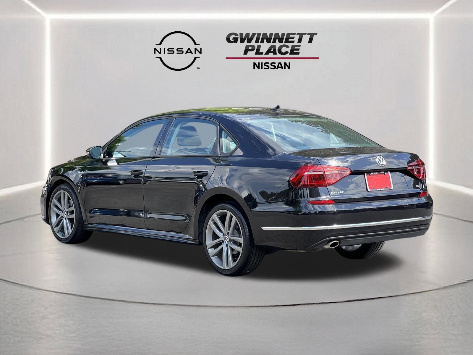 2018 Volkswagen Passat R-Line - Photo 22