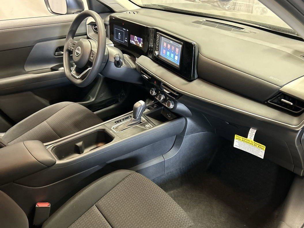 2025 Nissan Kicks S - Photo 12