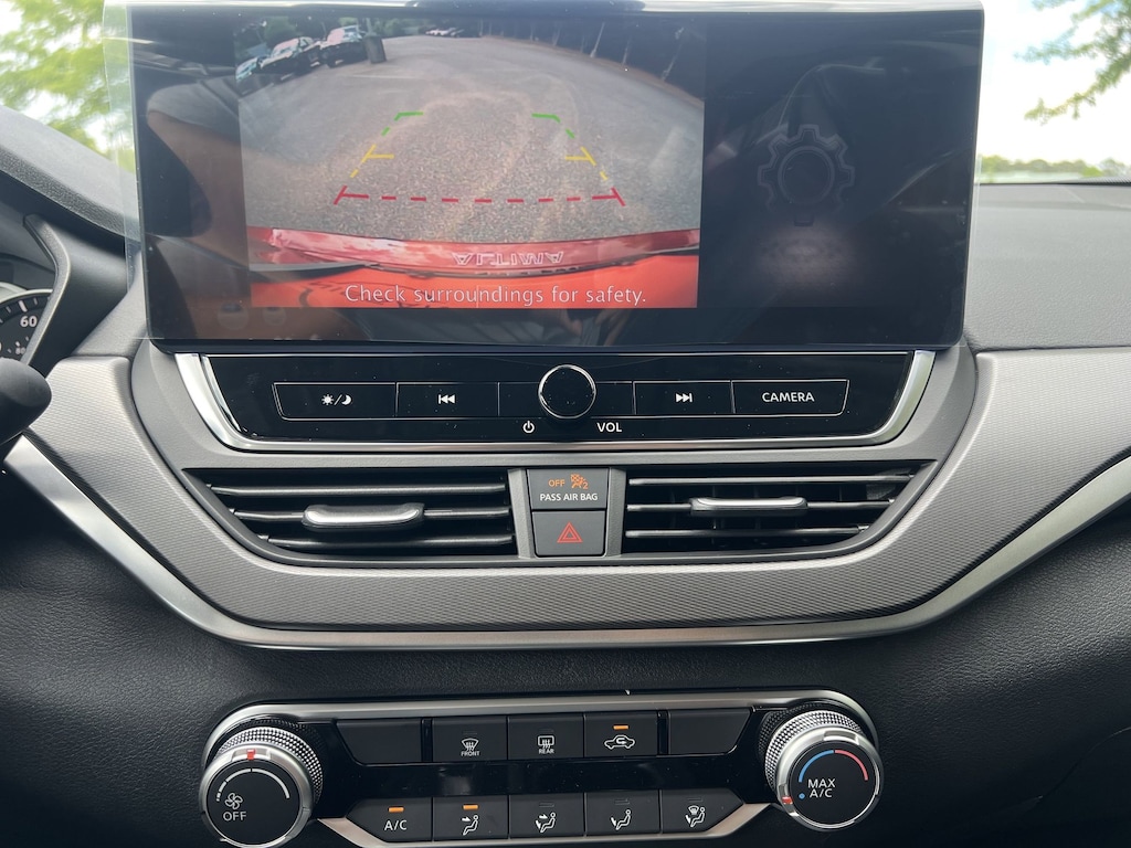 New 2026 Nissan Altima SR Sedan