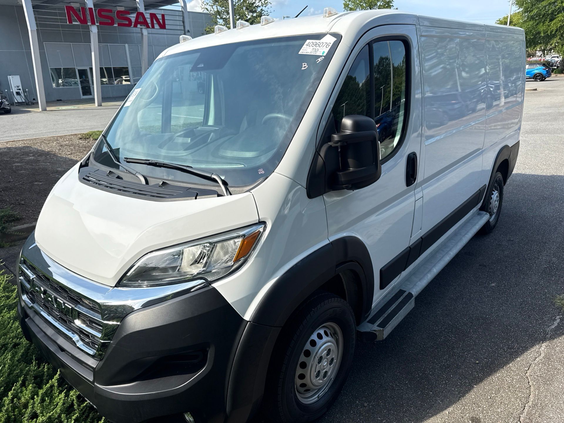 Bright White 2025 RAM ProMaster Van Front-Wheel Drive 9-Speed Automatic
