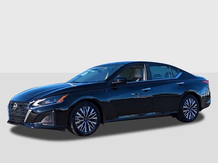 2025 Nissan Altima SV Sedan