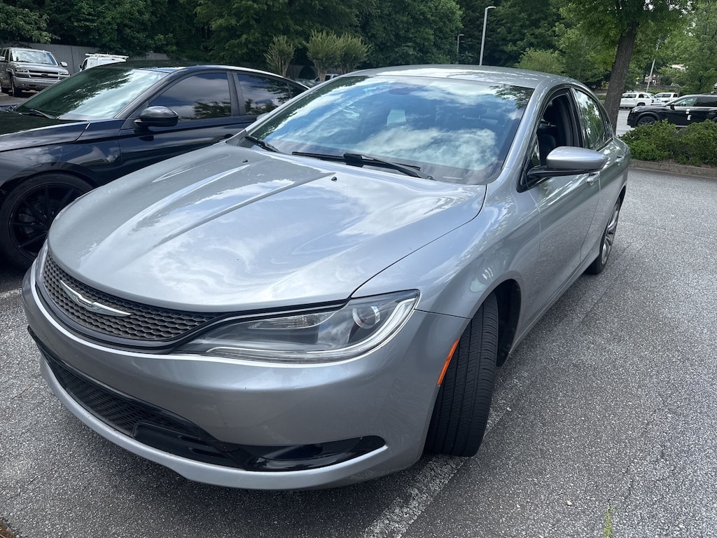 Used 2015 Chrysler 200 S Sedan
