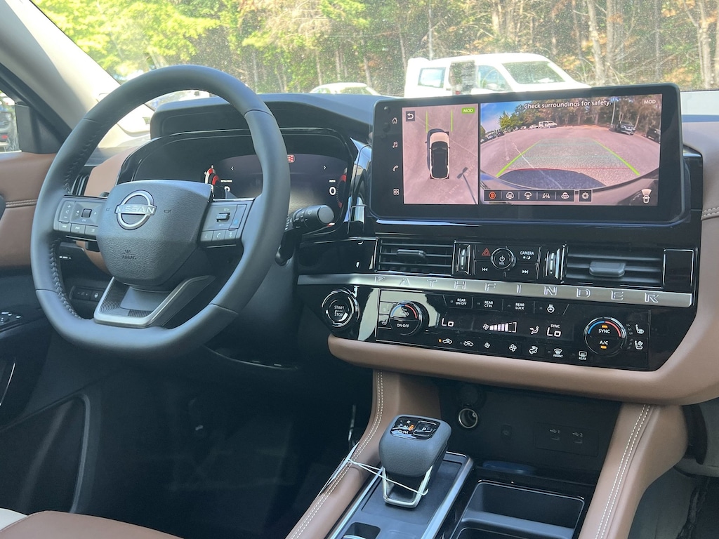 New 2026 Nissan Pathfinder Platinum SUV