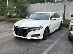 2018 Honda Accord Touring 2.0T Sedan