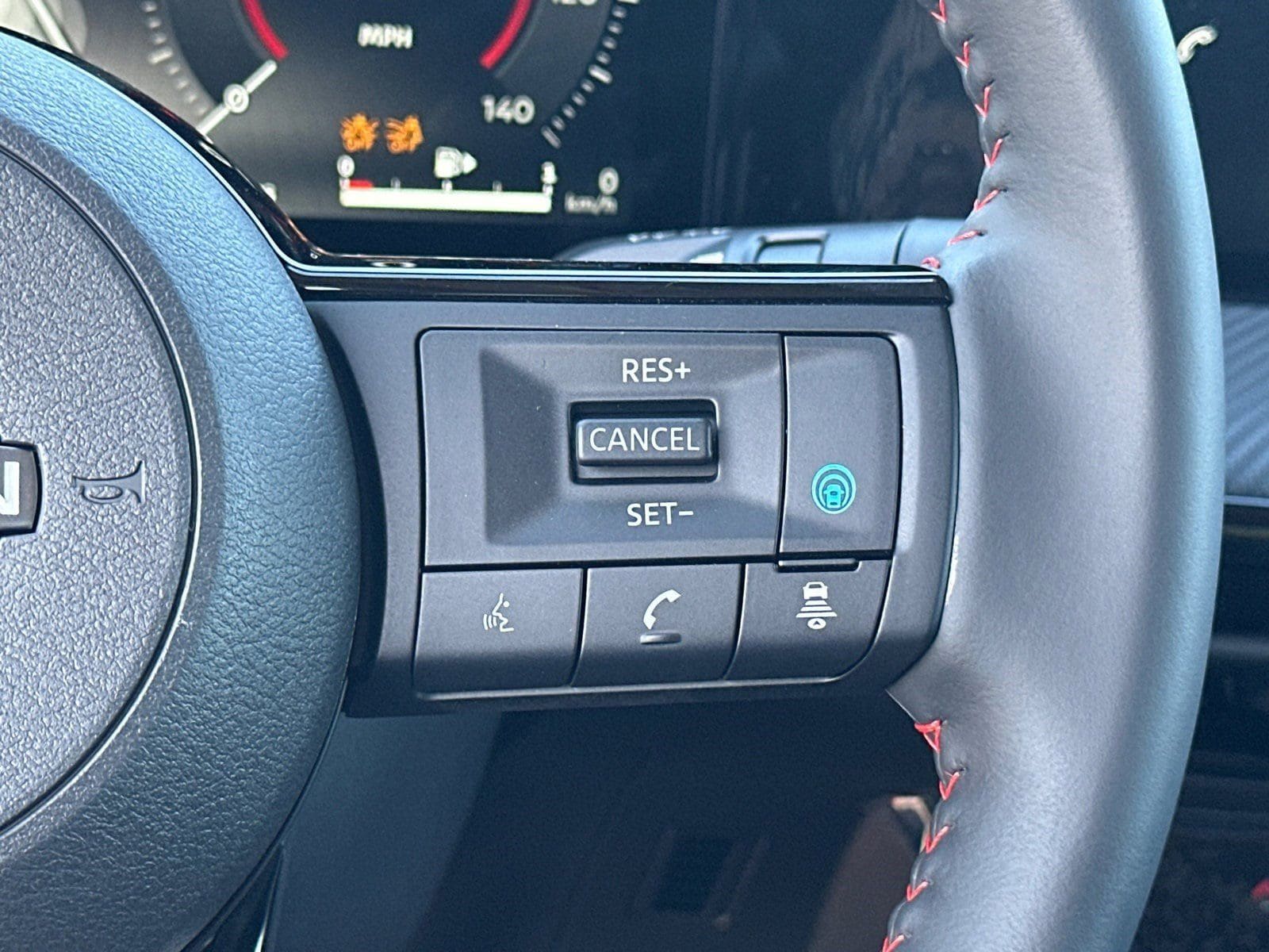 2026 Nissan KICKS SR - Photo 25