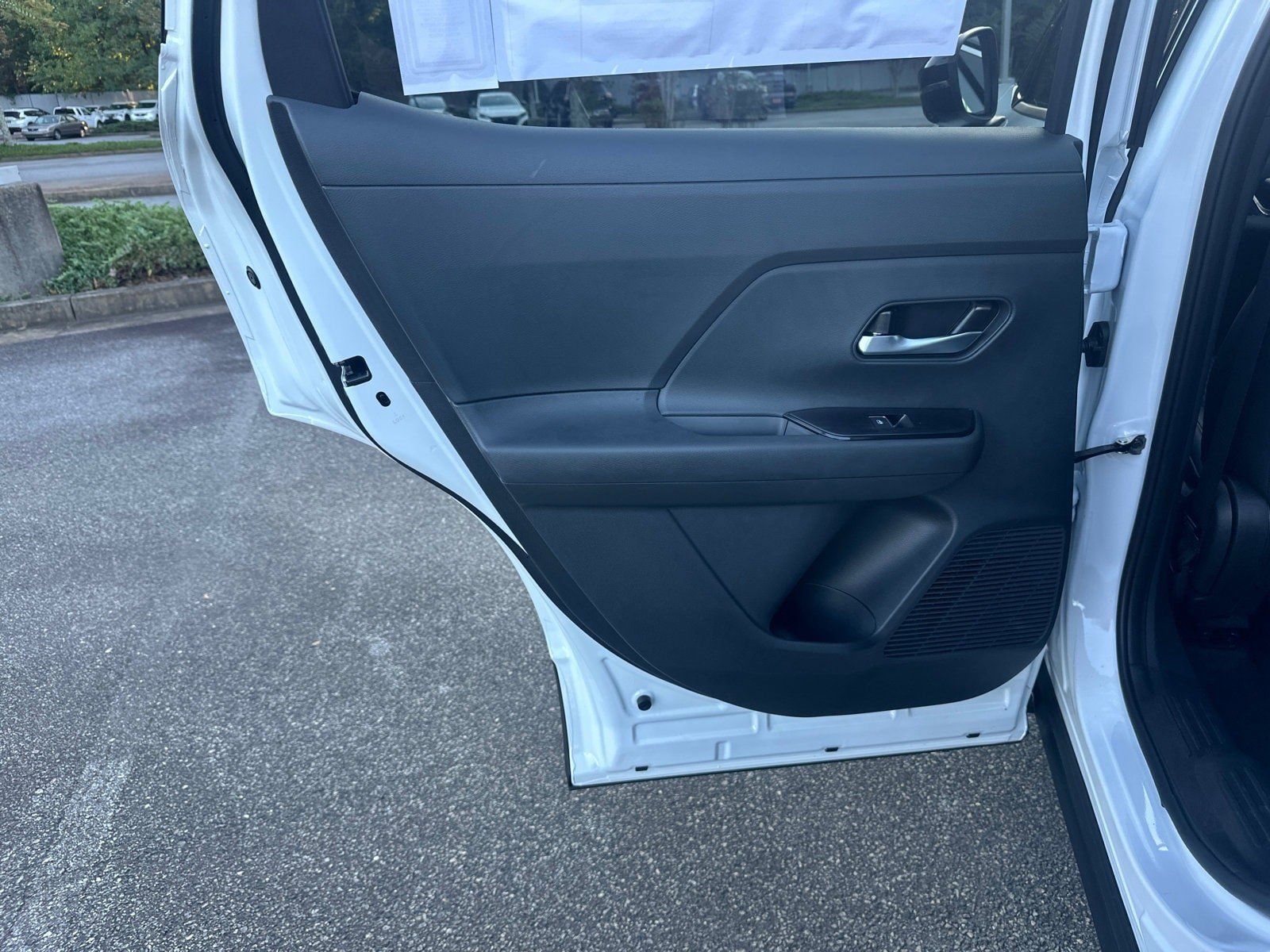 2026 Nissan KICKS SR - Photo 21