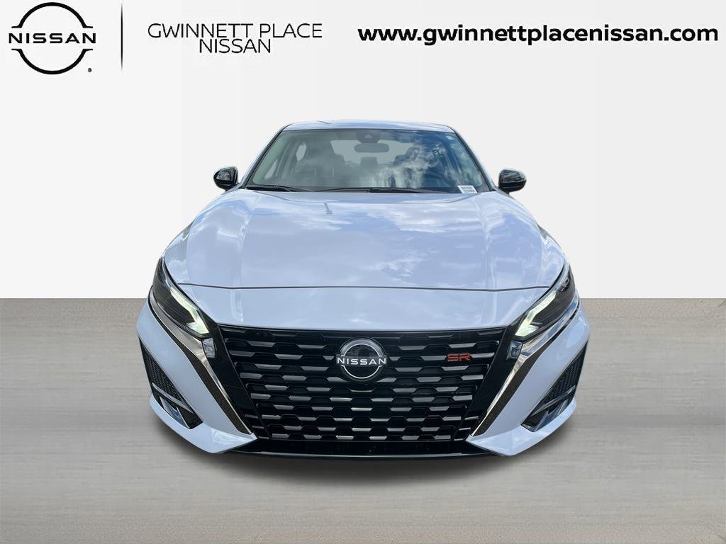 New 2025 Nissan Altima SR Sedan