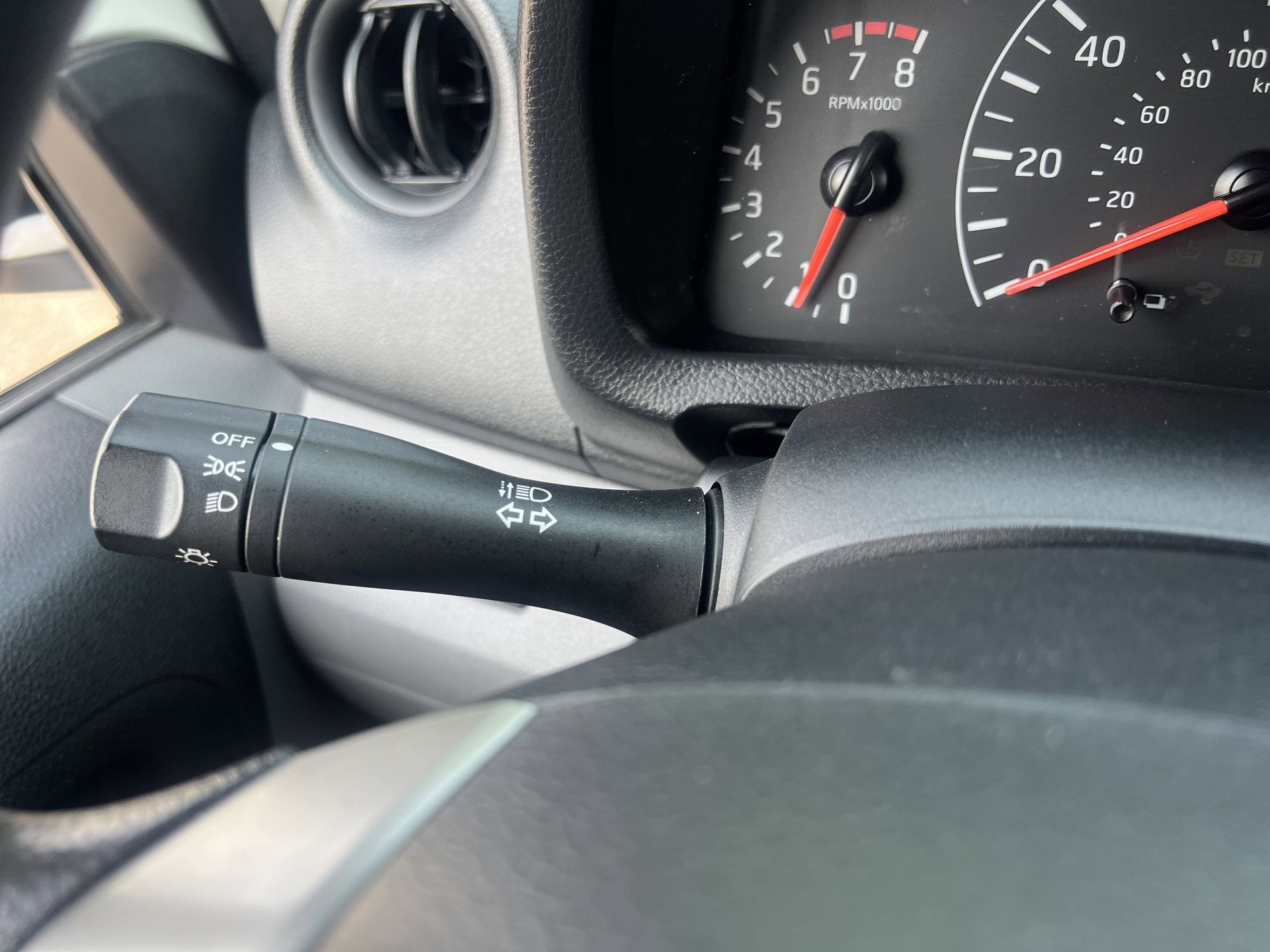 2020 Nissan NV200 S's photo