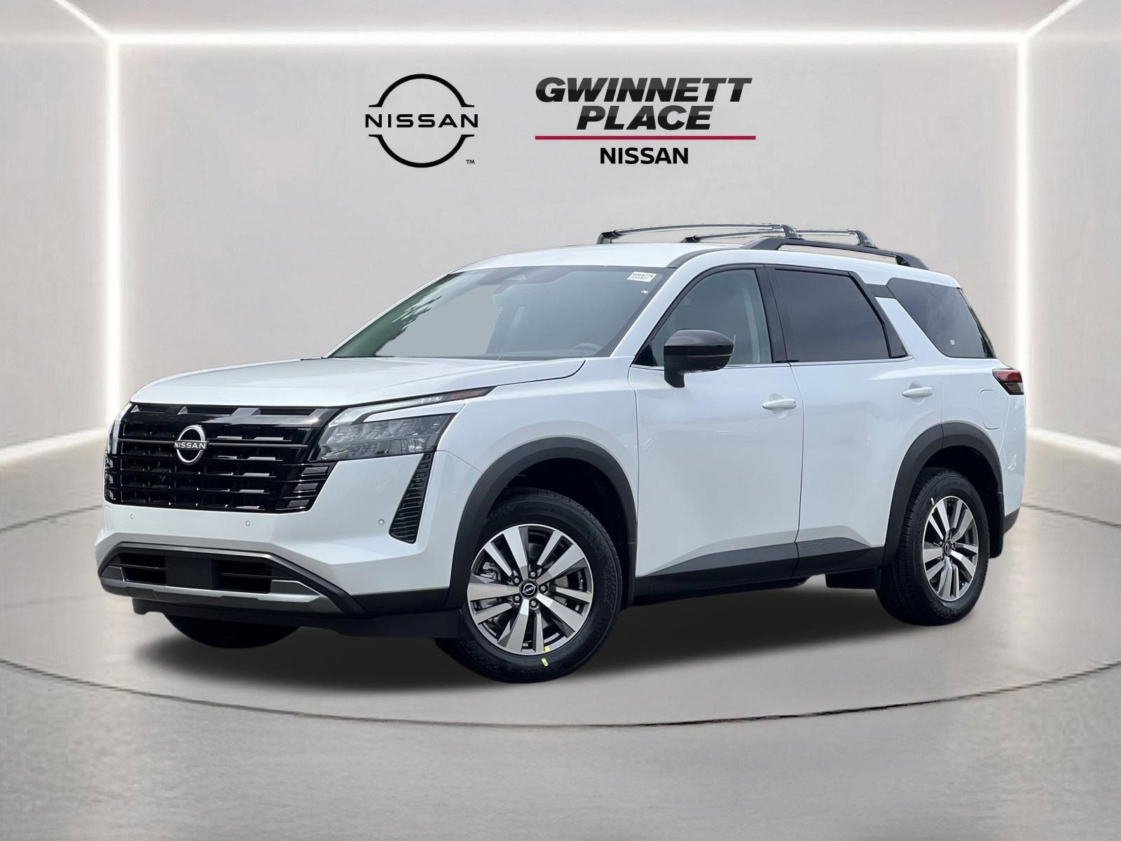 2026 Nissan Pathfinder SL 2WD's photo