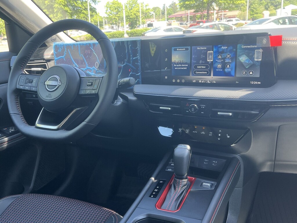 New 2026 Nissan Kicks SR SUV