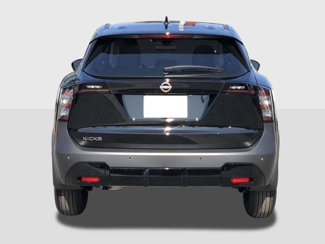 2025 Nissan Kicks S photo 4