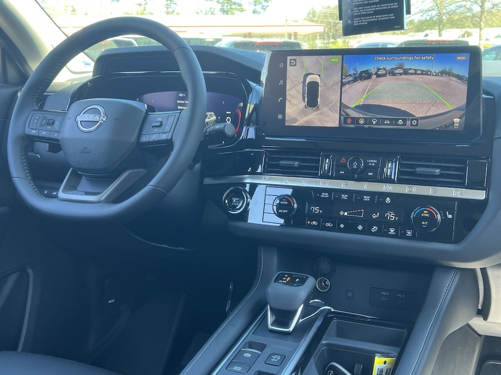 New 2026 Nissan Pathfinder SL SUV